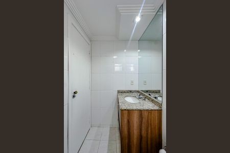 Apartamento à venda com 76m², 3 quartos e 2 vagasBanheiro da Suíte