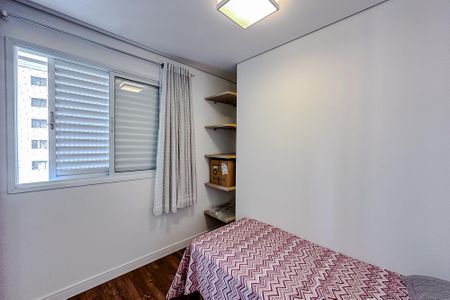 Apartamento à venda com 76m², 3 quartos e 2 vagasQuarto 2