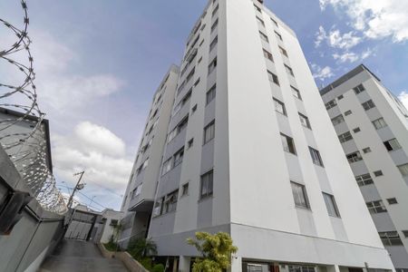 Apartamento à venda com 60m², 3 quartos e 1 vaga Apartamento à venda com 60m², 3 quartos e 1 vagaFachada do bloco