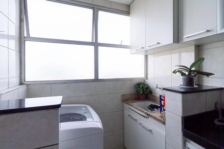 Apartamento à venda com 60m², 3 quartos e 1 vaga Apartamento à venda com 60m², 3 quartos e 1 vagaCozinha e Área de Serviço