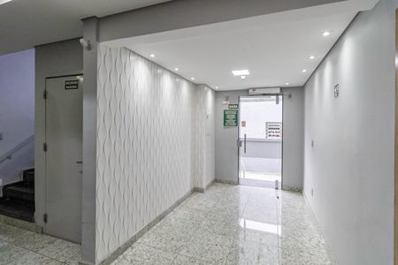 Apartamento à venda com 60m², 3 quartos e 1 vaga Apartamento à venda com 60m², 3 quartos e 1 vagaHall social