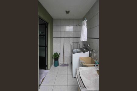 Casa à venda com 138m², 3 quartos e 2 vagas Casa à venda com 138m², 3 quartos e 2 vagasÁrea de Serviço