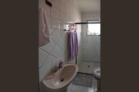 Casa à venda com 138m², 3 quartos e 2 vagas Casa à venda com 138m², 3 quartos e 2 vagasBanheiro da Suíte