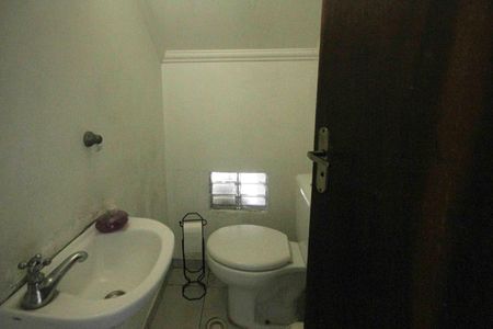 Casa à venda com 138m², 3 quartos e 2 vagas Casa à venda com 138m², 3 quartos e 2 vagasLavabo