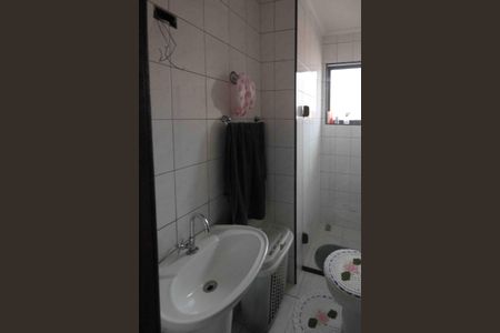 Casa à venda com 138m², 3 quartos e 2 vagas Casa à venda com 138m², 3 quartos e 2 vagasBanheiro Social