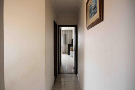 Casa à venda com 138m², 3 quartos e 2 vagas Casa à venda com 138m², 3 quartos e 2 vagasCorredor