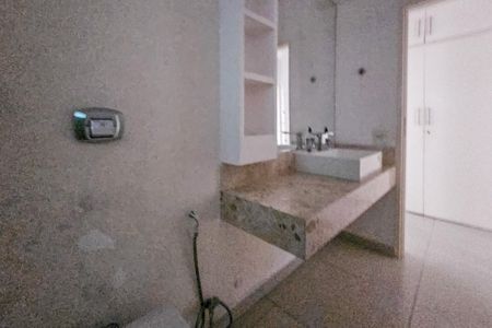 Apartamento para alugar com 150m², 3 quartos e 2 vagasbanheiro 1