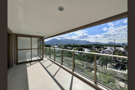 Apartamento à venda com 121m², 3 quartos e 2 vagasVaranda