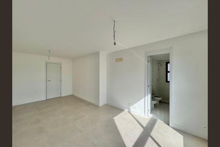 Apartamento à venda com 188m², 4 quartos e 3 vagasSuíte 2
