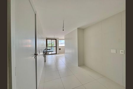 Apartamento à venda com 188m², 4 quartos e 3 vagasCozinha e Área de Serviço