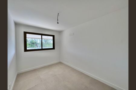 Apartamento à venda com 188m², 4 quartos e 3 vagasQuarto 2