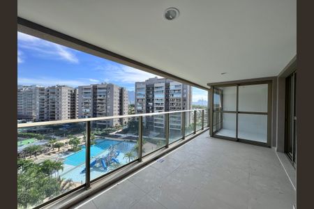 Apartamento à venda com 120m², 3 quartos e 2 vagasVaranda