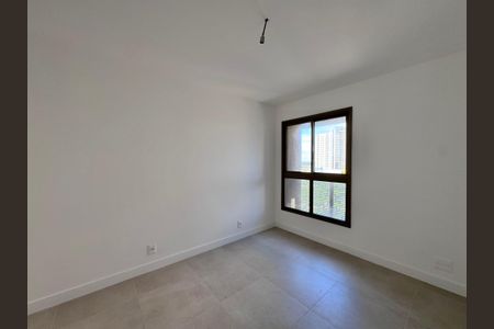 Apartamento à venda com 120m², 3 quartos e 2 vagasQuarto 1