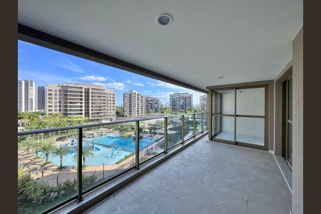 Apartamento à venda com 120m², 3 quartos e 2 vagasVaranda