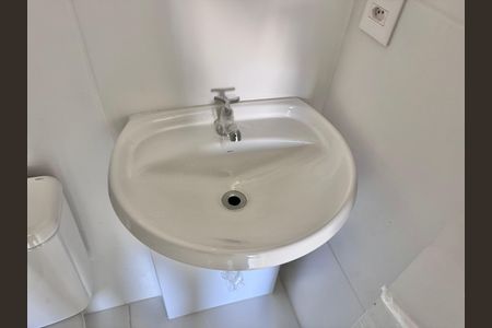 Apartamento à venda com 120m², 3 quartos e 2 vagasBanheiro de Serviço