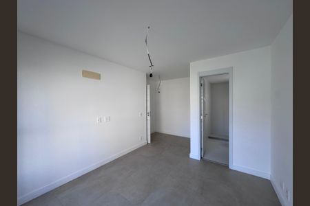 Apartamento à venda com 120m², 3 quartos e 2 vagasSuíte