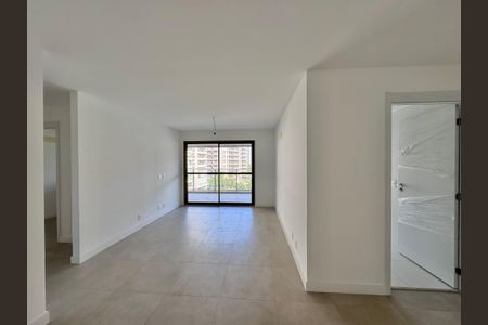 Apartamento à venda com 120m², 3 quartos e 2 vagasSala