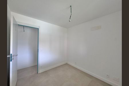 Apartamento à venda com 125m², 3 quartos e 2 vagasQuarto 2