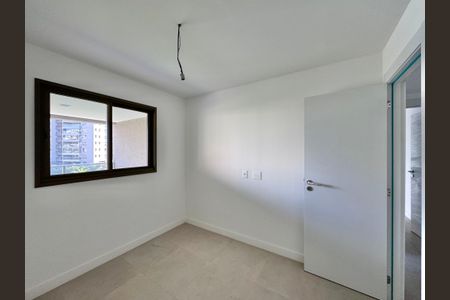 Apartamento à venda com 125m², 3 quartos e 2 vagasQuarto 2