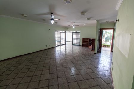 Casa à venda com 390m², 4 quartos e sem vagaSala