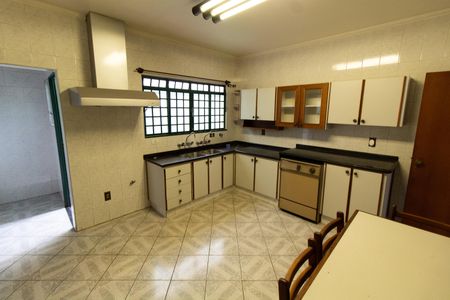 Casa à venda com 390m², 4 quartos e sem vagaCozinha