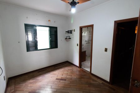 Casa à venda com 390m², 4 quartos e sem vaga Suite 4
