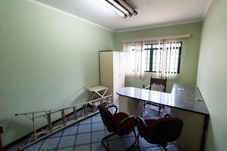 Casa à venda com 390m², 4 quartos e sem vagaEscritório