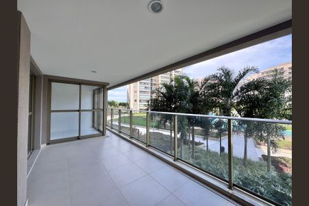 Apartamento à venda com 121m², 3 quartos e 2 vagasVaranda