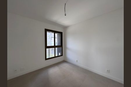 Apartamento à venda com 121m², 3 quartos e 2 vagas Apartamento à venda com 121m², 3 quartos e 2 vagasQuarto 1