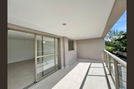 Apartamento à venda com 124m², 3 quartos e 2 vagasVaranda