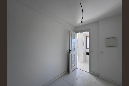 Apartamento à venda com 124m², 3 quartos e 2 vagasQuarto de Serviço