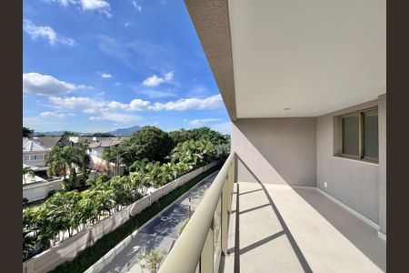 Apartamento à venda com 121m², 3 quartos e 2 vagasVaranda