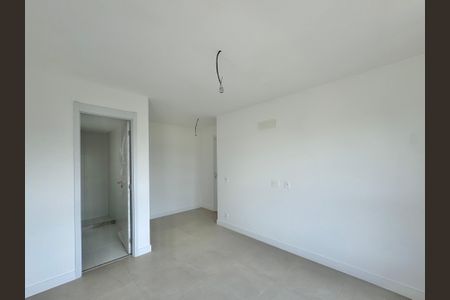 Apartamento à venda com 121m², 3 quartos e 2 vagasSuíte