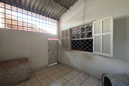 Casa à venda com 300m², 3 quartos e 4 vagasQuintal