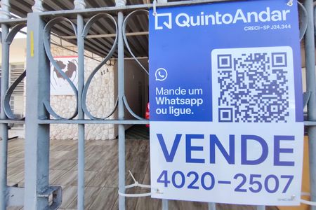 Casa à venda com 300m², 3 quartos e 4 vagasPlaquinha