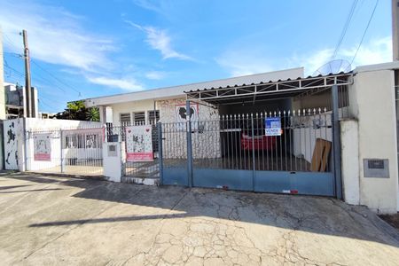 Casa à venda com 300m², 3 quartos e 4 vagasPlaquinha