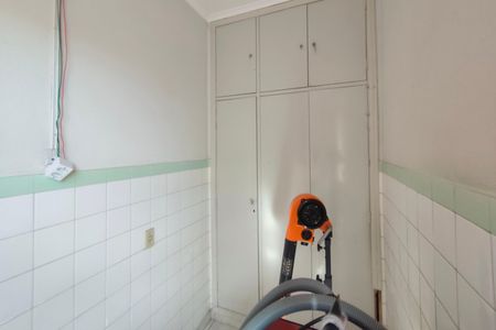 Casa à venda com 300m², 3 quartos e 4 vagasÁrea de Serviço