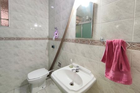 Casa à venda com 300m², 3 quartos e 4 vagasBanheiro