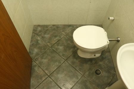 Casa à venda com 280m², 3 quartos e 2 vagasBanheiro 1