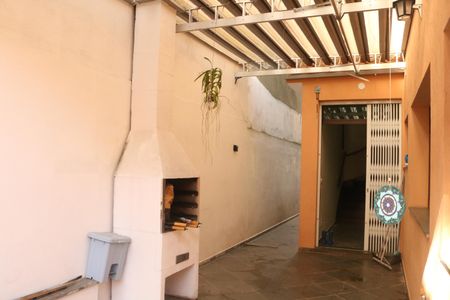 Casa à venda com 280m², 3 quartos e 2 vagasQuintal