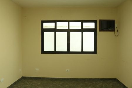 Casa à venda com 280m², 3 quartos e 2 vagasSala