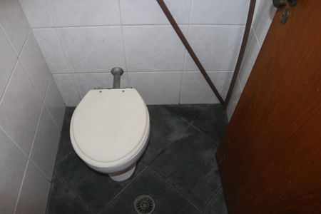 Casa à venda com 280m², 3 quartos e 2 vagasEdícula - Banheiro