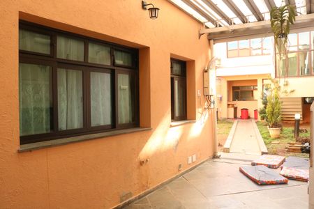 Casa à venda com 280m², 3 quartos e 2 vagasQuintal