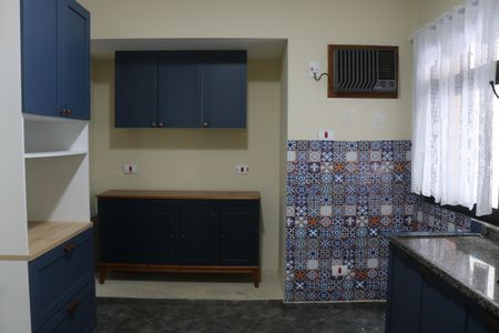 Casa à venda com 280m², 3 quartos e 2 vagasCozinha