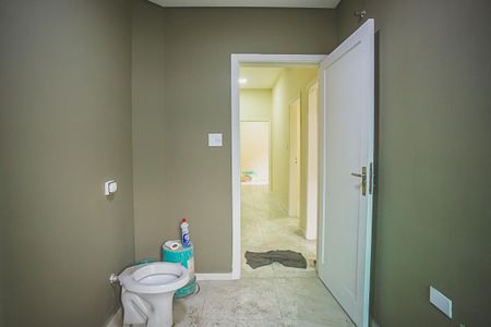 Casa à venda com 187m², 3 quartos e 3 vagasBanheiro/