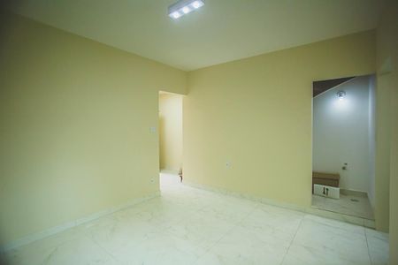 Casa à venda com 187m², 3 quartos e 3 vagasSala