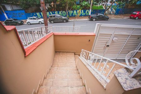 Casa à venda com 187m², 3 quartos e 3 vagasEscada externa