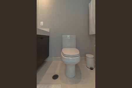 Studio para alugar com 52m², 1 quarto e 1 vaga Studio para alugar com 52m², 1 quarto e 1 vagaBanheiro