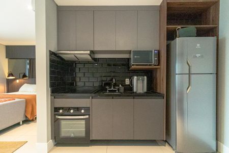 Studio para alugar com 52m², 1 quarto e 1 vaga Studio para alugar com 52m², 1 quarto e 1 vagaCozinha