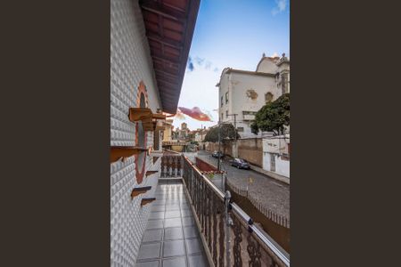 Casa à venda com 520m², 6 quartos e 5 vagasVaranda